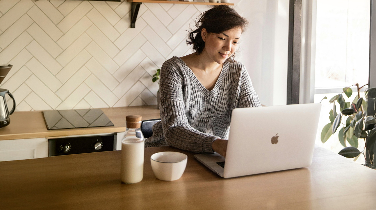 Person using Metiss platform